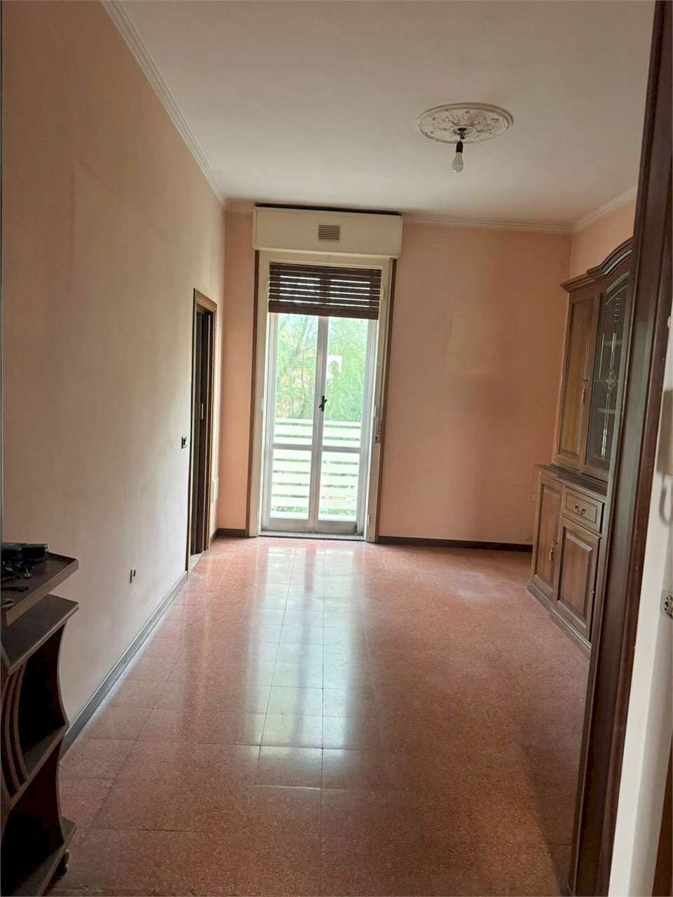 Three-room apartment Modena (neighborhood Circoscrizione 1) - photo 2