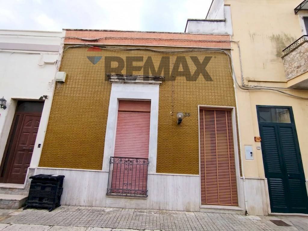 Casa all\'aperto - Casa indipendente Via Vittorio Veneto
 
36-38, Campi Salentina - foto 1