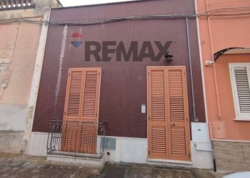 Casa all\'aperto - Casa indipendente Via Conciliazione
 
63, Campi Salentina - foto 1