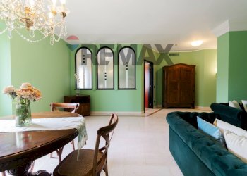 Sala da pranzo - Four-room apartment VIA GIOVANI MERULA
 
26, Vigevano - photo 12