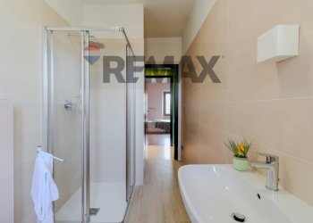 Bagno - Four-room apartment VIA GIOVANI MERULA
 
26, Vigevano - photo 34