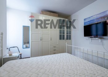 Camera / camera da letto - Appartamento via Trento
 
54, Toscolano-Maderno - foto 19