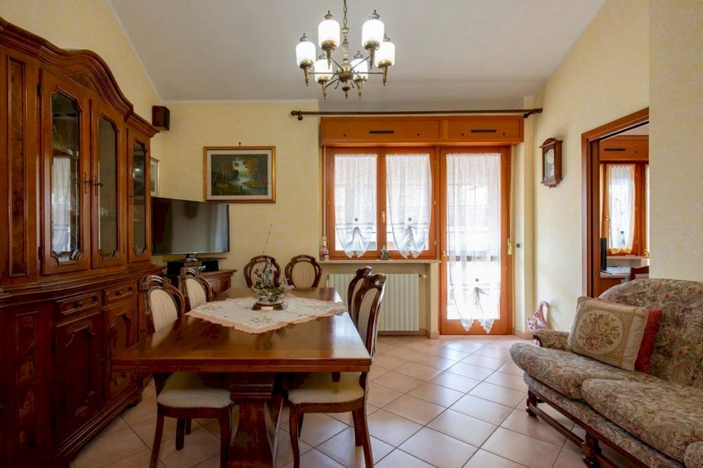Salone - Quadrilocale via Latina, 50, Collegno - foto 3