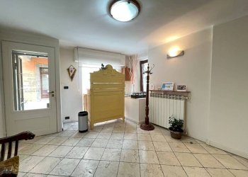 Cantina - Negozio via Santa Croce, 16, Moncalieri - foto 19
