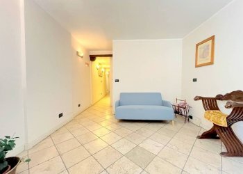 Salone - Negozio via Santa Croce, 16, Moncalieri - foto 21