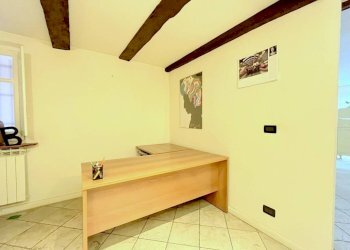 Disimpegno - Negozio via Santa Croce, 16, Moncalieri - foto 23