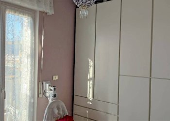 Camera da letto - Bilocale via San Vincenzo, 24, Vallecrosia - foto 16