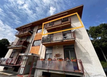 Facciata - Appartamento via Campo dei Fiori, 49, Gallarate - foto 1