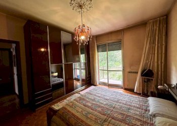 Camera da letto - Three-room apartment via Campo dei Fiori, 49, Gallarate - photo 9