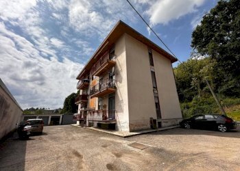 Facciata - Appartamento via Campo dei Fiori, 49, Gallarate - foto 22