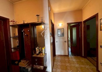 Corridoio - Appartamento via Campo dei Fiori, 49, Gallarate - foto 23