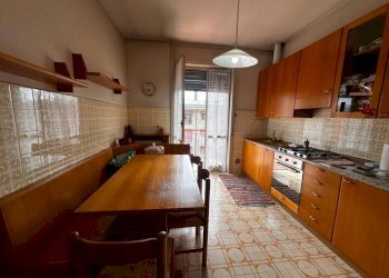 Cucina - Appartamento via Campo dei Fiori, 49, Gallarate - foto 28