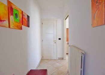 Corridoio - Four-room apartment via Generale Carlo Alberto Dalla Chiesa, Pianfei - photo 25