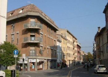 Zona - Four-room apartment strada Matteo Renato Imbriani, 69, Parma (neighborhood Oltretorrente) - photo 1