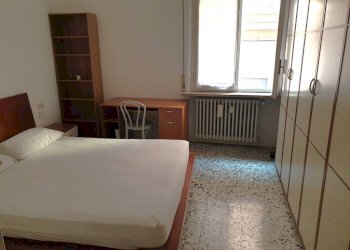 Camera da letto - Three-room apartment Borgo Zaccagni, 3, Parma - photo 14