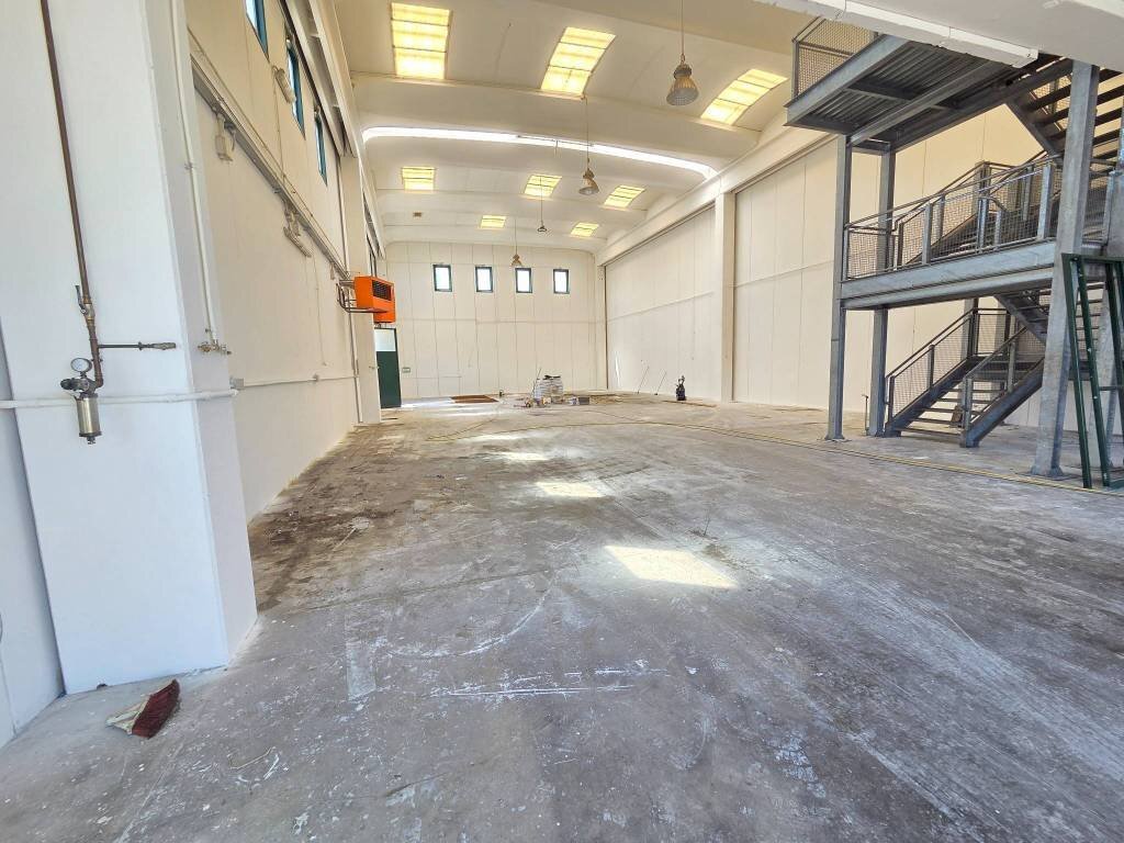 Interno non residenziale - Capannone via Piero Gobetti, Signa - foto 1