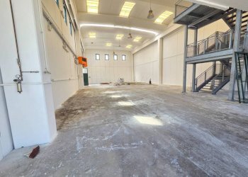 Interno non residenziale - Capannone via Piero Gobetti, Signa - foto 1