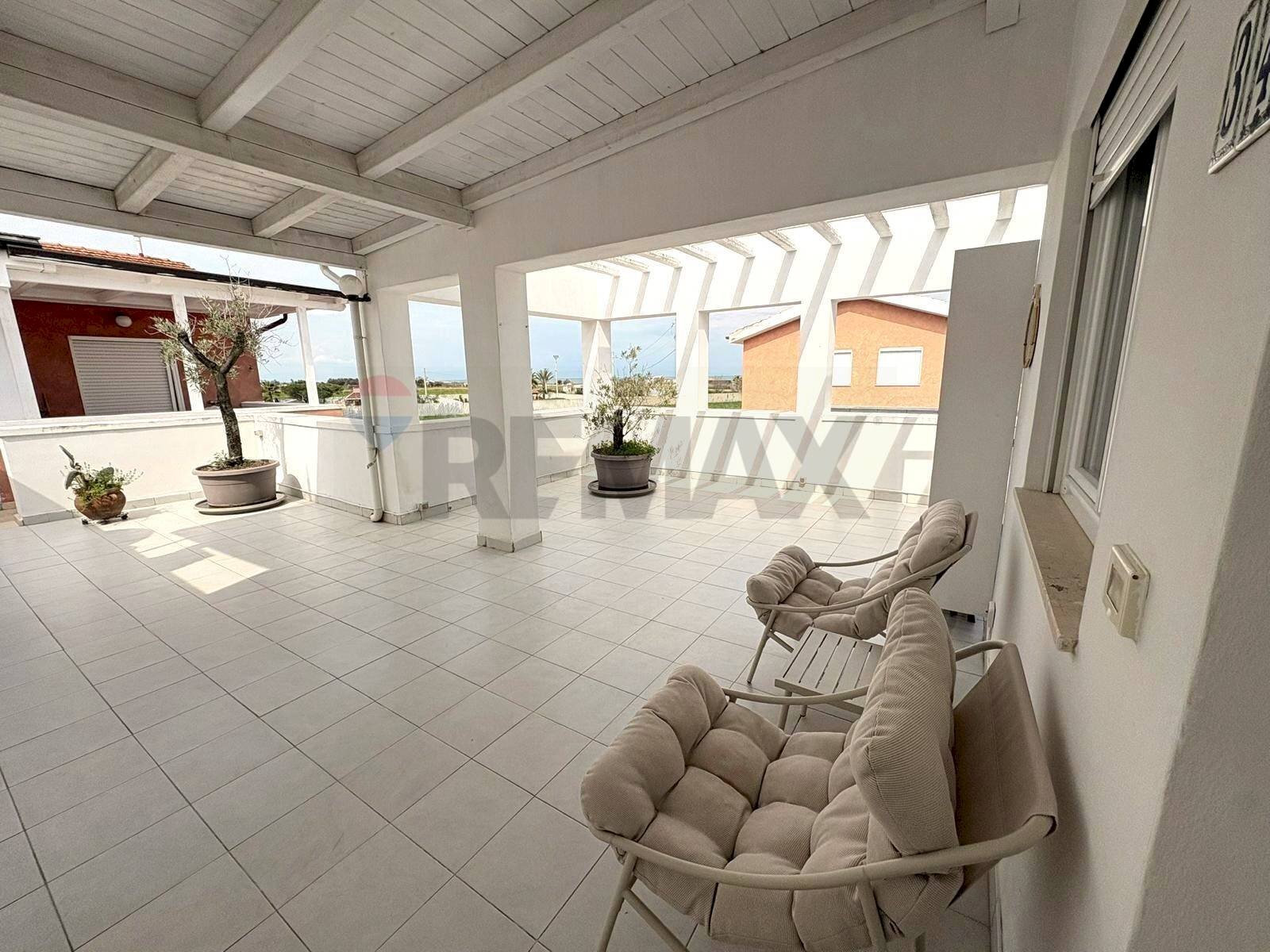 Terrazza - Appartamento CONTRADA CANNAFRESCA
 
SNC, Margherita di Savoia - foto 1
