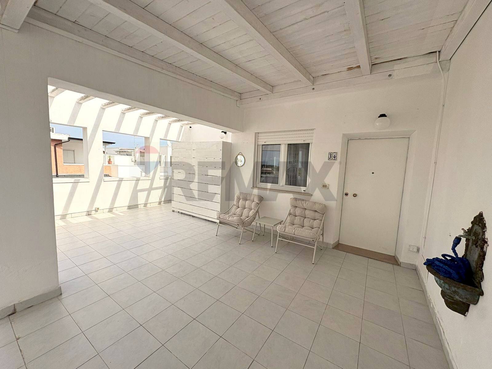 Terrazza - Appartamento CONTRADA CANNAFRESCA
 
SNC, Margherita di Savoia - foto 2