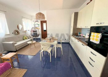 Sala da pranzo - Appartamento CONTRADA CANNAFRESCA
 
SNC, Margherita di Savoia - foto 7