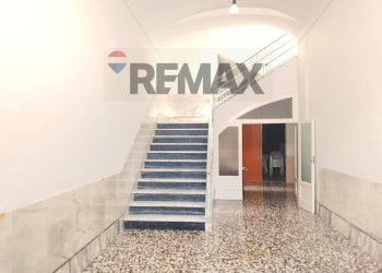 Scale - Independent house PIAZZA GIOVANNI BOVIO
 
31, Minervino Murge - photo 8