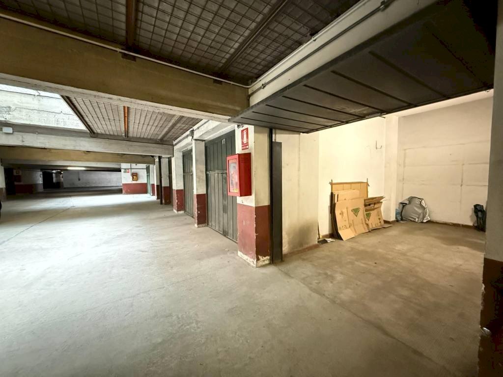Interno non residenziale - Box via Giordano Bruno, 106, Torino (zona Lingotto) - foto 1