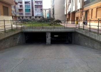 Ingresso - Box via Giordano Bruno, 106, Torino (zona Lingotto) - foto 7