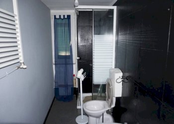 Bagno - Bilocale via Liberti, 13, Genova (zona Sampierdarena) - foto 8