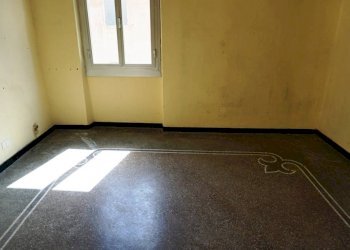 Camera da letto - Quadrilocale via Liberti, 13, Genova (zona Sampierdarena) - foto 8