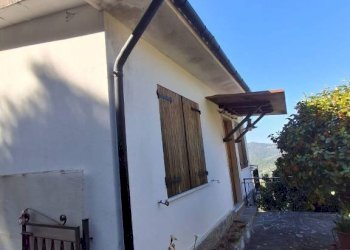 Facciata - Villa hamlet San Massimo, Rapallo - photo 2