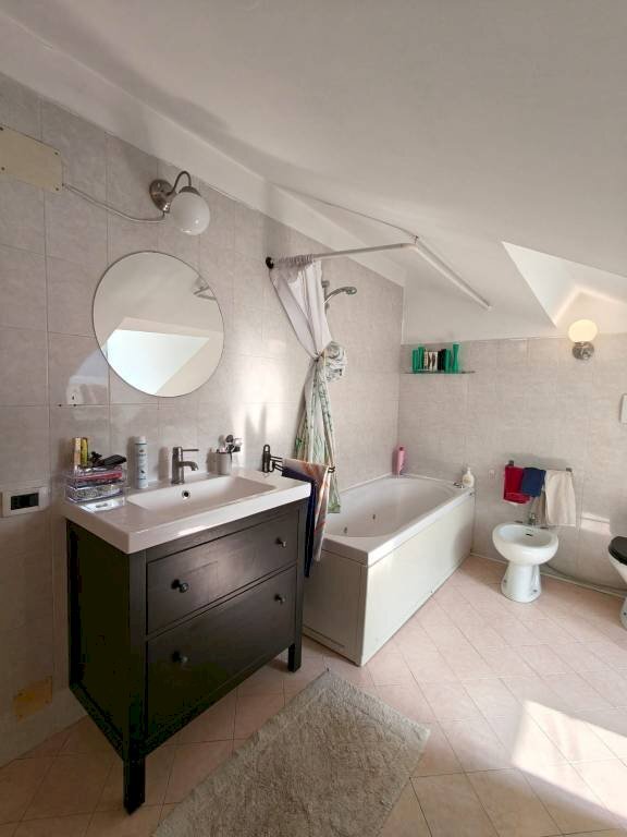Bagno - Two-room apartment via Celesia, 12, Genova (neighborhood Sampierdarena) - photo 1