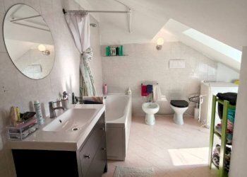 Bagno - Two-room apartment via Celesia, 12, Genova (neighborhood Sampierdarena) - photo 16