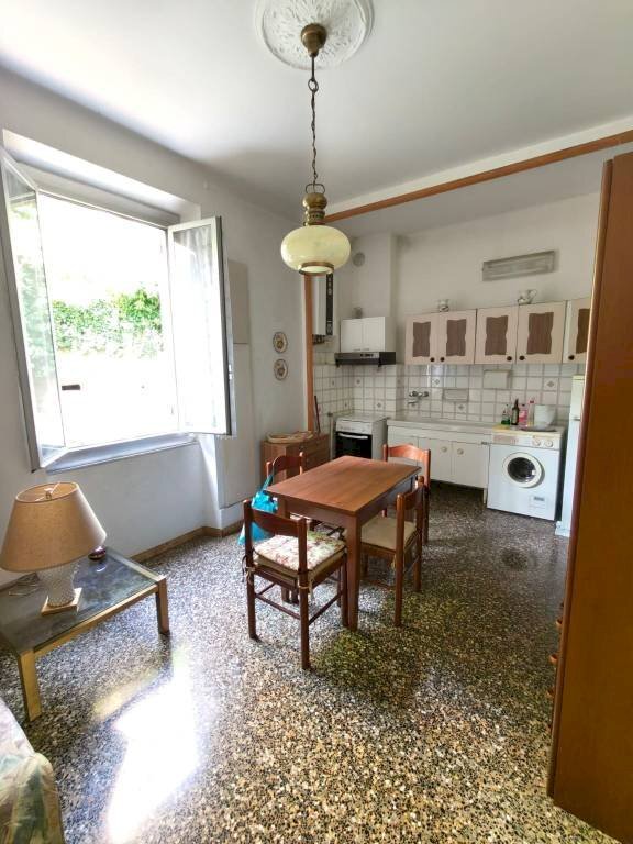 Cucina - Two-room apartment via Pierino Negrotto Cambiaso, 1, Genova (neighborhood Sampierdarena) - photo 3