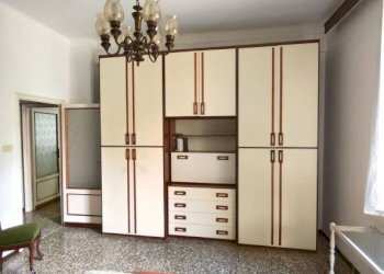 Camera da letto - Two-room apartment via Pierino Negrotto Cambiaso, 1, Genova (neighborhood Sampierdarena) - photo 15