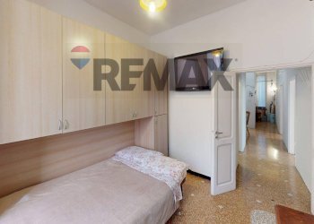 Camera / camera da letto - Quadrilocale Vico Usodimare
 
2, Genova - foto 31