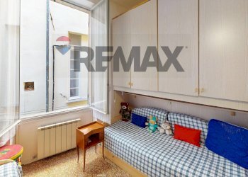 Camera / camera da letto - Quadrilocale Vico Usodimare
 
2, Genova - foto 35