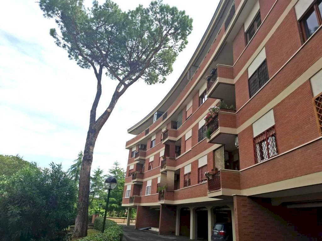 Facciata - Attico via Adriano Mari, 53, Roma - foto 2