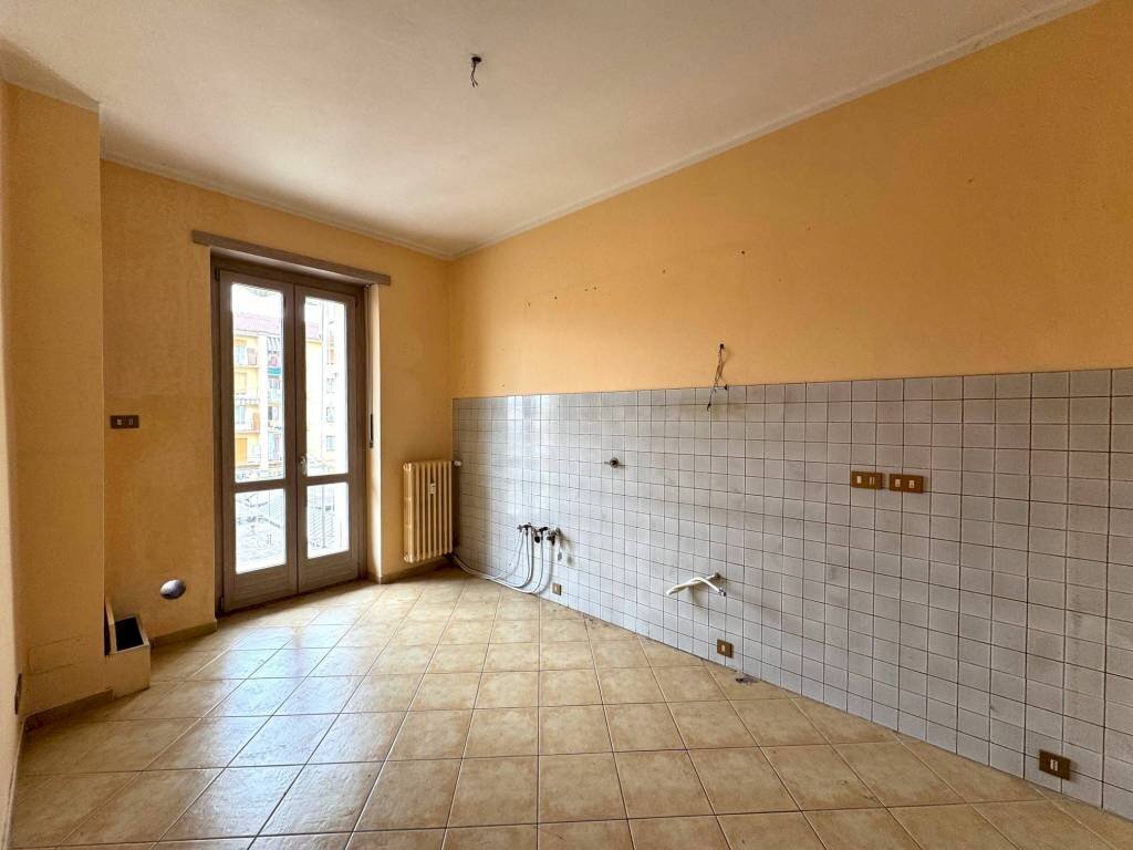Cucina - Two-room apartment via Vincenzo Virginio, 44, Pinerolo - photo 3