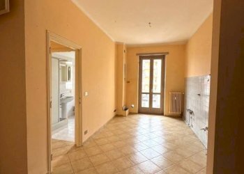 Cucina - Two-room apartment via Vincenzo Virginio, 44, Pinerolo - photo 1