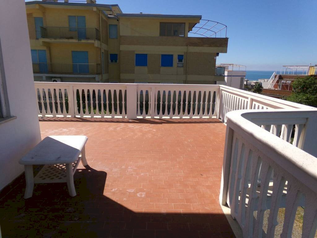 Terrazzo - Three-room apartment Lungomare Enea, Anzio - photo 3