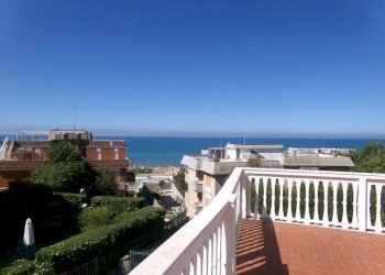 Terrazzo - Three-room apartment Lungomare Enea, Anzio - photo 1