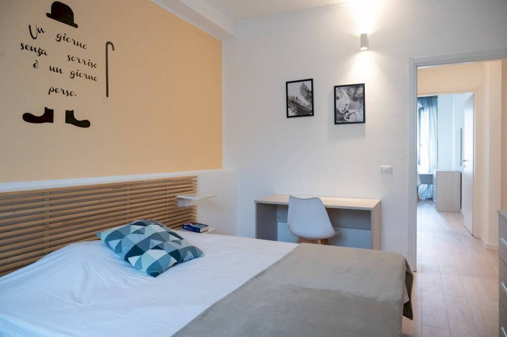 Camera da letto - Terreno non edificabile via Ruggero Leoncavallo, 17, Milano (zona Casoretto) - foto 2
