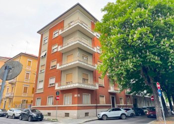 Facciata - Quadrilocale Cuneo (zona Centro) - foto 1