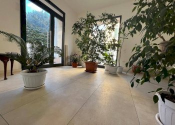 Interno palazzo - Negozio via Andrea Moretti, Bergamo - foto 4