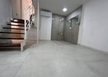 Interno palazzo - Negozio via Andrea Moretti, Bergamo - foto 29