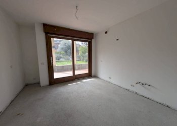 Camera da letto - Quadrilocale via San Gerolamo Miani, Bergamo - foto 7