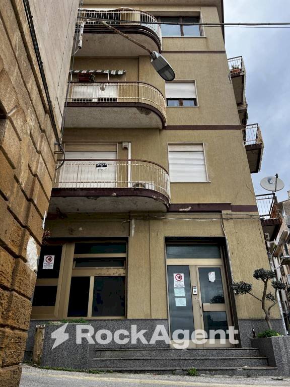 Facciata - Altro largo San Nicola, 2, Salemi - foto 3