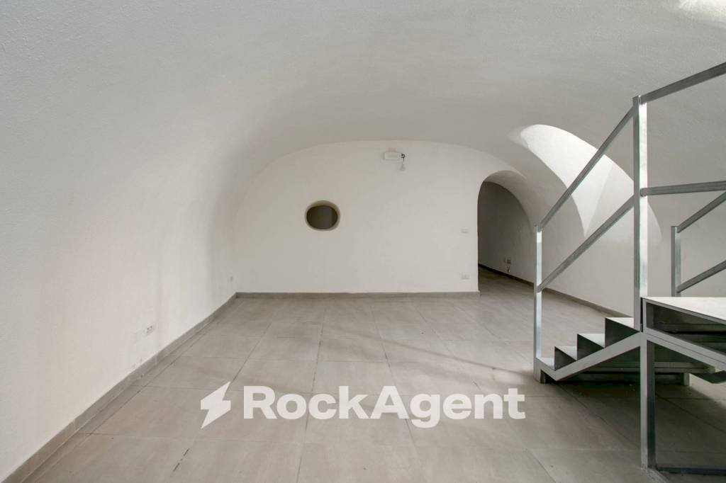 Interno non residenziale - Warehouse via dei Quattro Cantoni, 9a, Roma (neighborhood Centro Storico) - photo 3