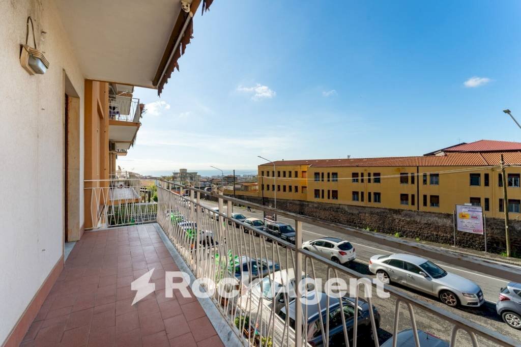 Balcone - Three-room apartment via Vittorio Emanuele da Bormida, 45, Catania - photo 2