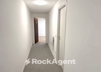Corridoio - Three-room apartment via Roncaglia, 14, Milano (neighborhood Washington) - photo 28